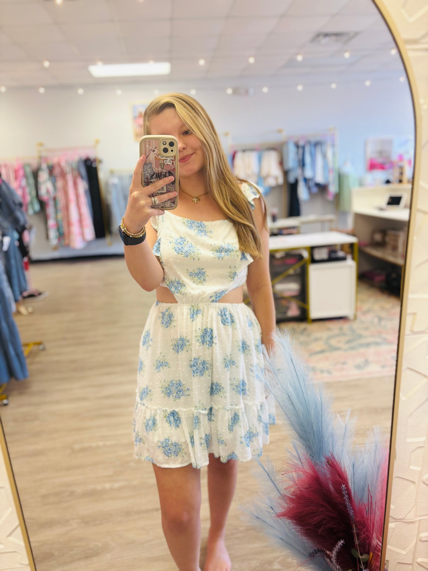 Floral Cut Out Mini